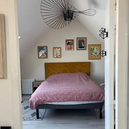 Privee Avec - Piscine - Proche Angers Homestay szállás